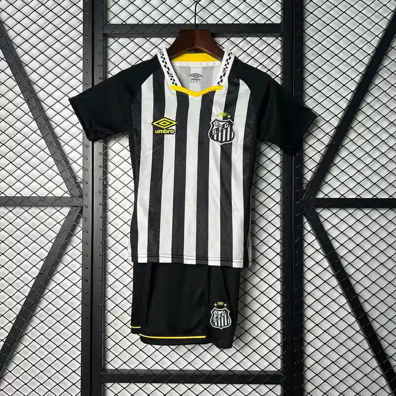 Kit Enfant Santos Extérieur 2025/2026