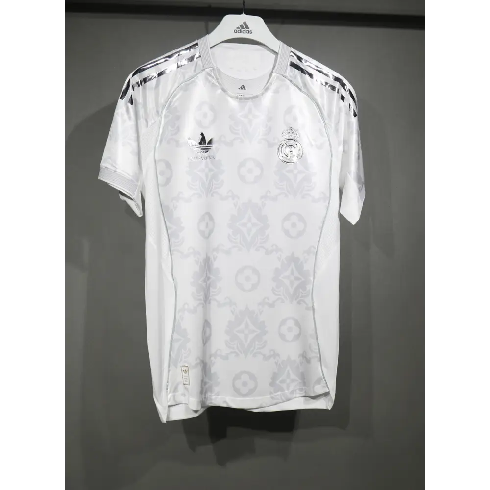 Maillot Real Madrid Spécial Edition Blanc 2025/2026