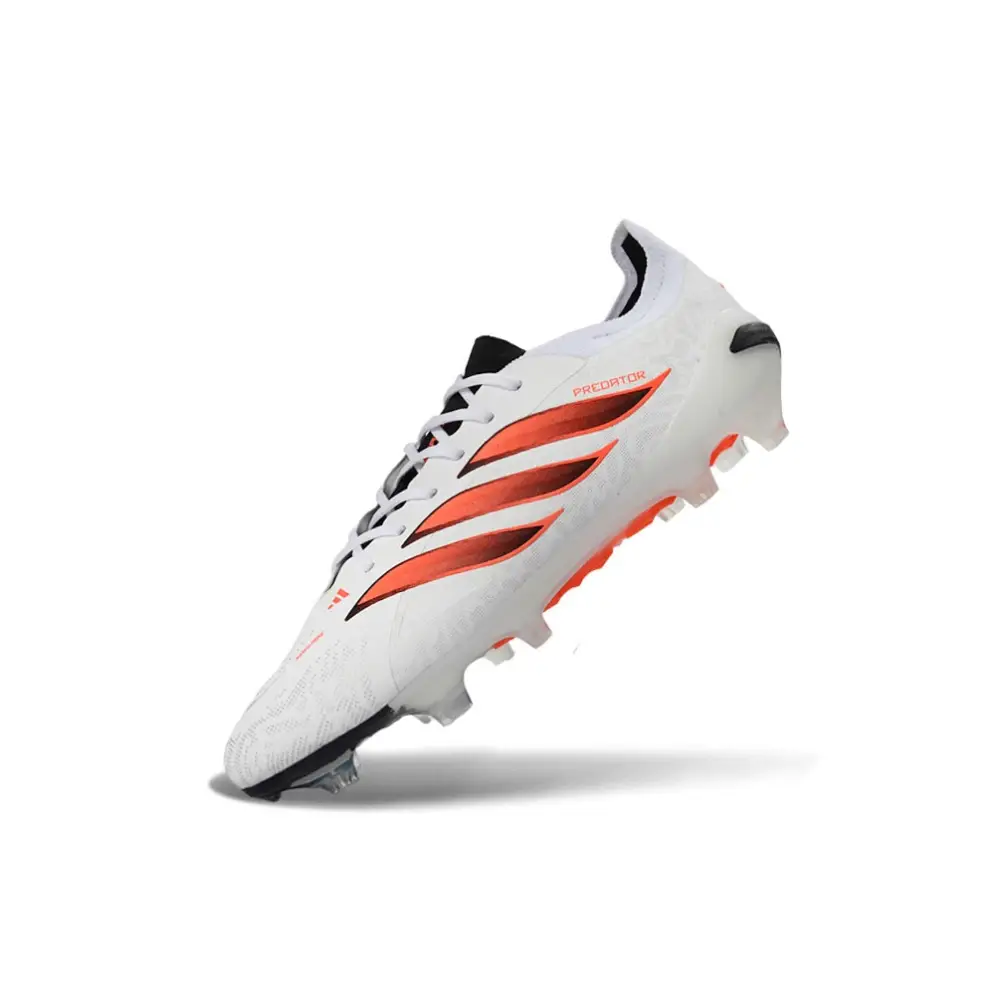 Maillot Crampons Adidas Predator Blanc et noir